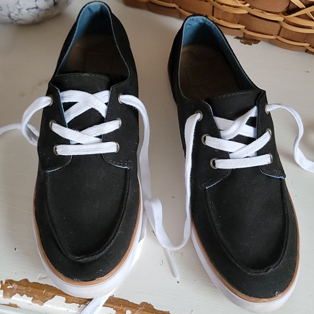 Brand new Reef surf shoes
